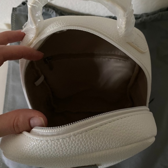 Jessica Moore New Designer White Backpack Ladies - Picture 5 of 5